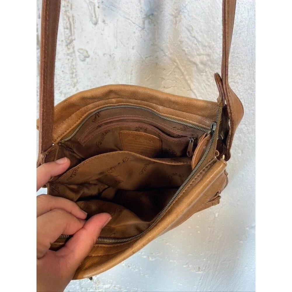 Fossil Brown Leather Small Crossbody Bag Purse Zipper Pockets 7.5 X 8.5